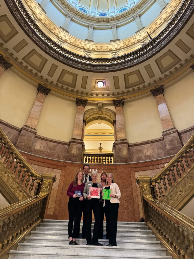 reach out and read colorado and imagination library of colorado - colorado read to your child day